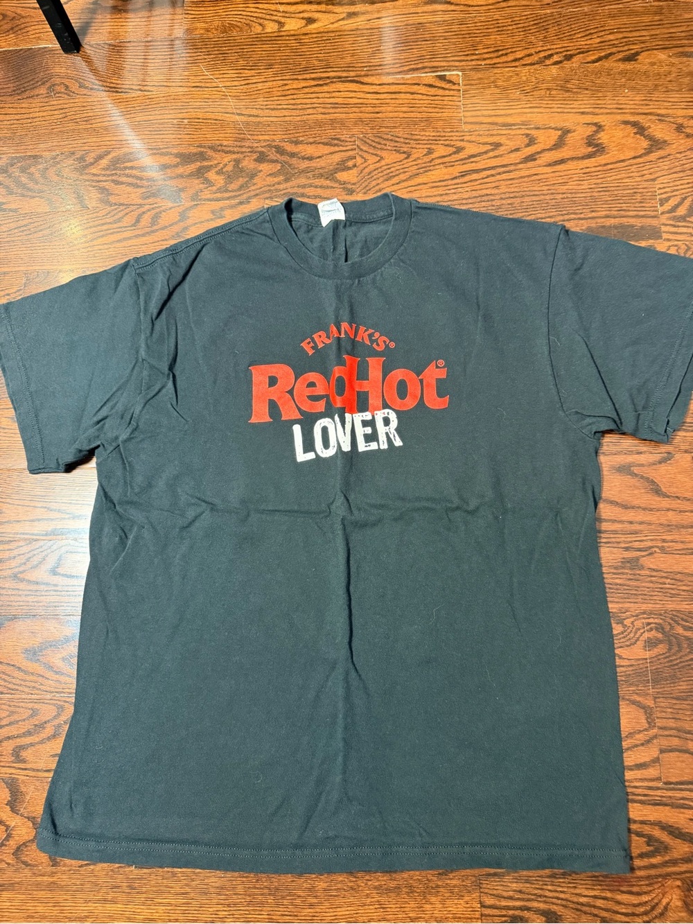 Frank’s red hot lover gray small T-shirt I put that shlt on everything XL